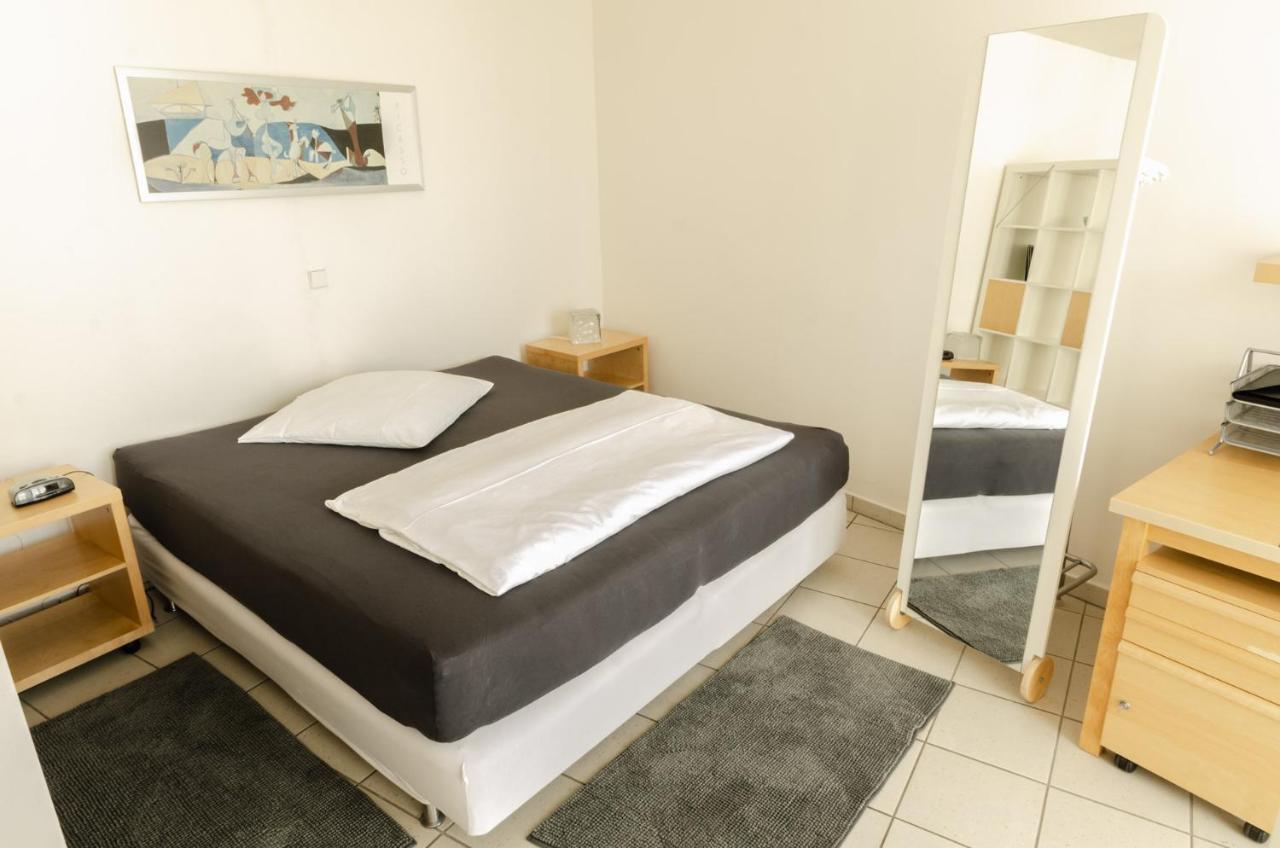 Aparthotel Boarding-Potsdam Esterno foto